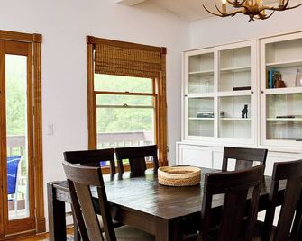 Catskill Seasons Inn - Shandaken - Dining room