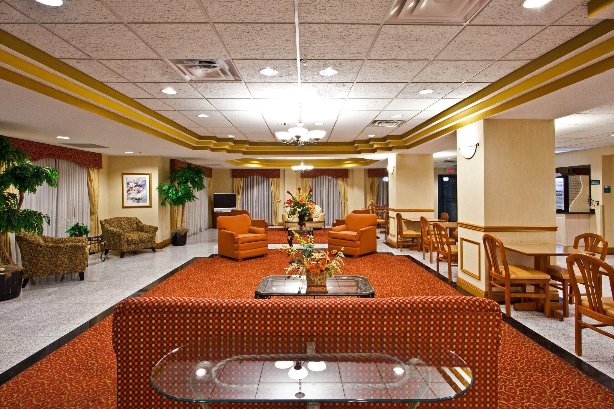 Holiday Inn Express Vero Beach-West (I-95) By IHG - וורו ביץ' - לובי