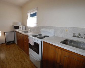 Addington City Motel - Christchurch - Kitchen