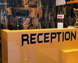 Nadim Tiger Residency - Bombay - Balcón