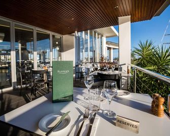 Peppers Blue on Blue Resort Magnetic Island - Nelly Bay - Restaurant