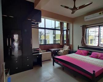 Sukhmani Home Stays. - Kolkata - Bedroom