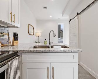 Charming Townhome - New Construction - Lafayette - Kitchen