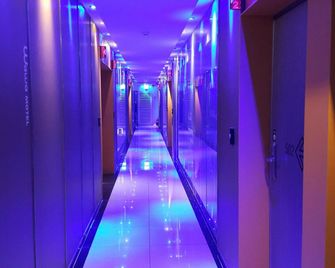 Wawa Motel - Daegu - Pasillo