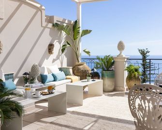 تاودوموس بوتيك هوتل - تاورمينا - شرفة