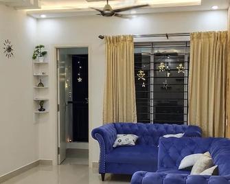 Be where the good life is - Mangalore - Living room