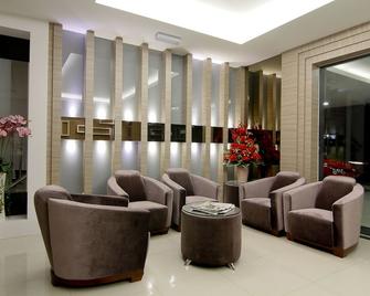 Kingsley Hotel - Miri - Area lounge