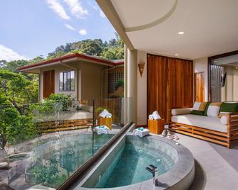 Arenas del Mar Beachfront & Rainforest Resort - Manuel Antonio - Pool