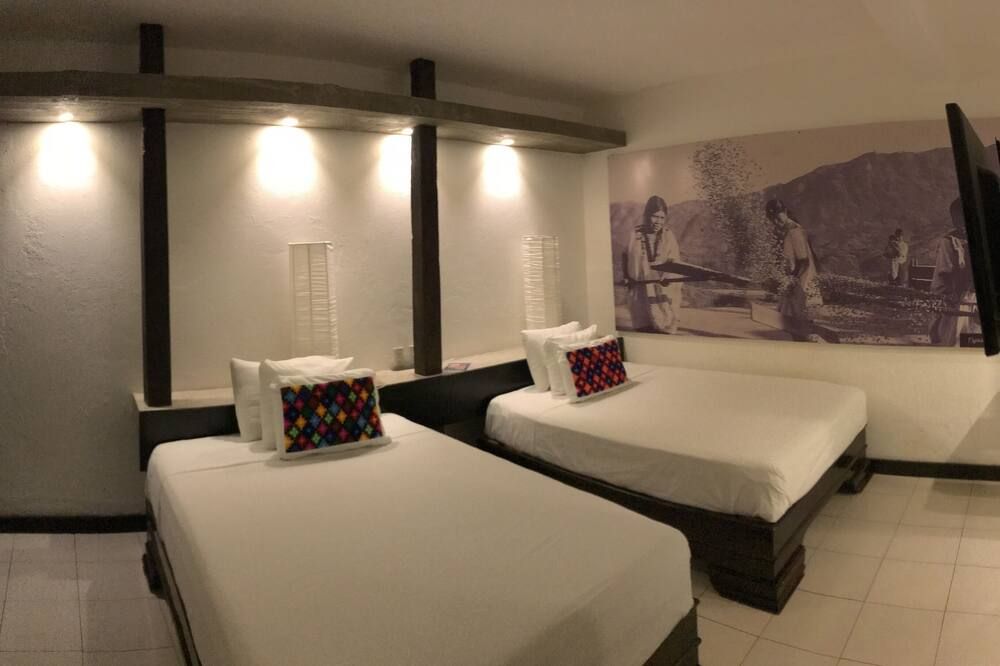 Hotel Maya Rue - פלנקה