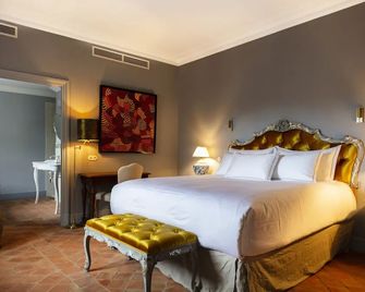 Château de Collias - Maison de Vacances - Collias