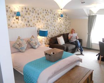 The White Lion Hotel - Machynlleth