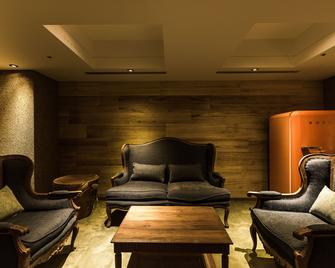 Inhouse Hotel Taichung - Taichung - Oleskelutila