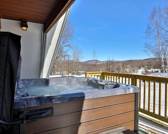 The Birch Ridge: Family Room #11 - Queen/bunkbed Suite In Killington, Vermont 1 Bedroom Home - Killington - Balkon