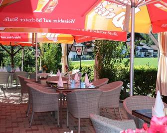 Gasthof Weissenbach - Strobl - Patio
