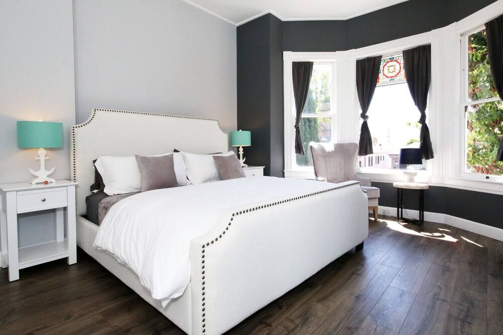 New Dream Villa Hillcrest Little Italy Oasis Hot Tub King Bed Fenced Ac Parking - سان دييغو - غرفة نوم