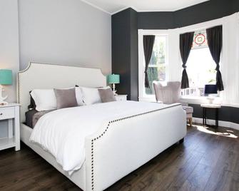 New Dream Villa Hillcrest Little Italy Oasis Hot Tub King Bed Fenced Ac Parking - San Diego - Quarto