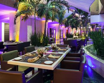 Crowne Plaza Toluca-Lancaster By IHG - טולוקה - מסעדה