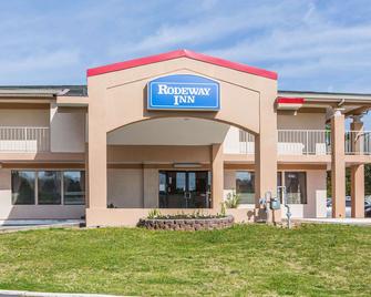 Rodeway Inn & Suites - Marietta - Κτίριο
