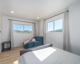 @ Marbella Lane - Rainbow House Glampers Paradise - Joshua Tree - Bedroom