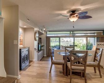 Kaanapali Royal B-102 - Remodeled - Golf Course Living - Free Fun - Kahului - Dining room