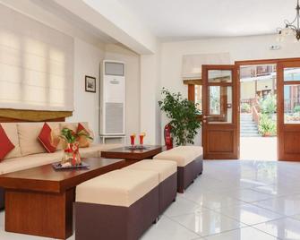 إيولوس هوتل - سكوبيلوس