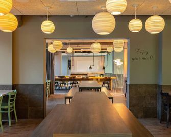 a&o Warszawa Wola - ורשה - מסעדה