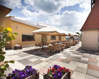Hotel Makar Sport & Wellness - Pécs - Patio