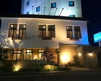 Hyuga Daiichi Hotel - Hyuga - Gebouw