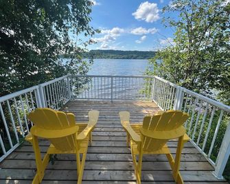 The Luxe Lodge - Algonquin Highlands - Balcon