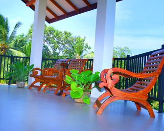 Nature Resort - Yala Safari Village - Tissamaharama - Balcón