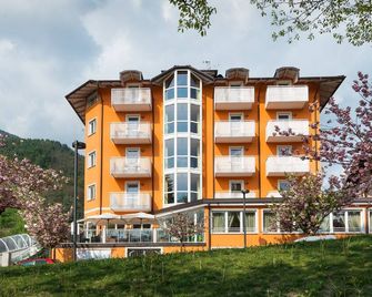 Nature Bio Hotel Elite - Levico Terme - Building