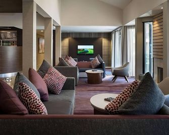 4 Contemporary Rooms w/ Plush Bedding Near Popular Shopping Centers - El Segundo - Salónek