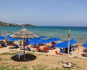 Psaras Apartments - Stalida - Strand
