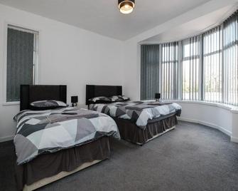 OYO The Pickering Park Hotel - Hull - Bedroom