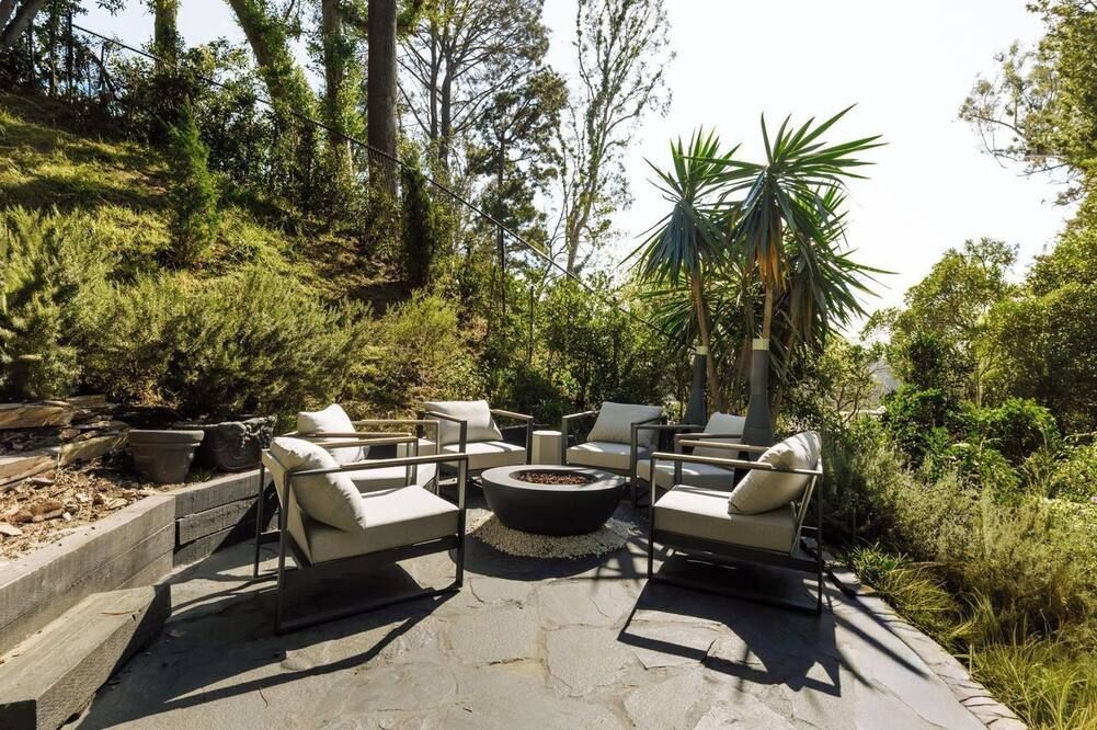 The Amalfi Glass Sanctuary – La’ Riviera Coast - Los Angeles - Patio