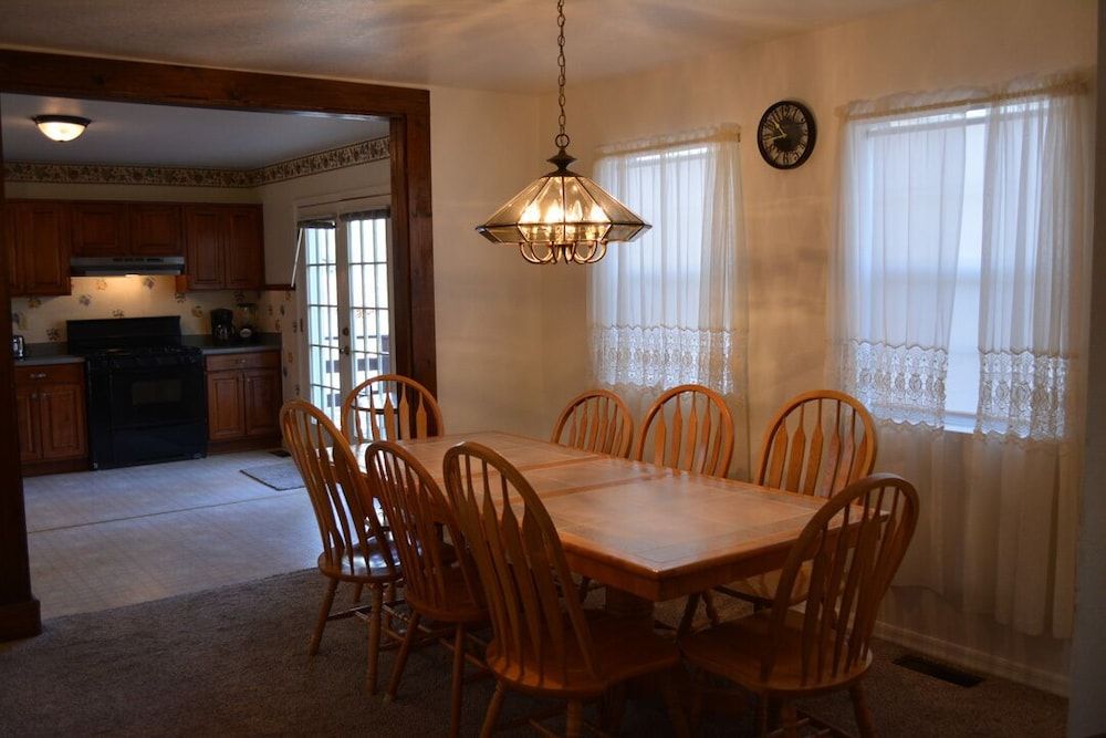 Whispering Pines Resort - Pinetop-Lakeside - Essbereich