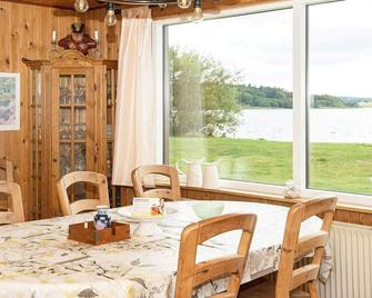 Four-Bedroom Holiday home in Skanderborg - Skanderborg - Eetruimte