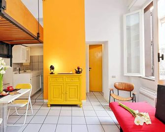 Welcome to Trastevere - Rome - Kitchen