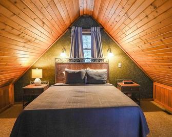 Falls - by The Chalets - Logan - Slaapkamer