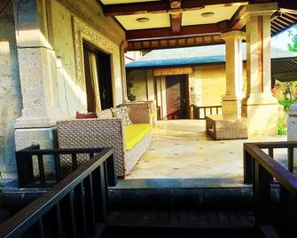 3br Beautiful Villa Queen With Stunning Rice Field - Gianyar - Patio