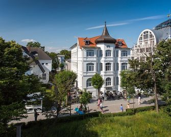 Strandhotel Binz - Остзебад Бинц - Будівля