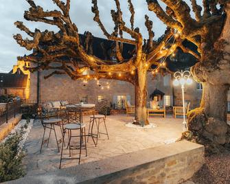 Hôtel l'Abbaye - Saint-Cyprien - Patio