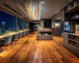 هوتل هانكيو جران ريسباير أوساكا - أوساكا - بار