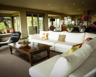 Waipuna Estate - Christchurch - Living room