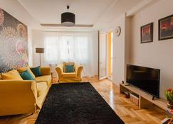 MIA - brand new apartment - Sarajevo - Soggiorno