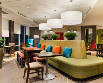 Home2 Suites by Hilton West Edmonton - Edmonton - Salónek