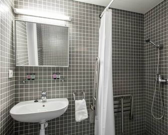 Residencia Universitaria Resa Roberto De Nobili - Sant Cugat