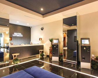 Hotel Livemax Osaka Yodoyabashi - Осака - Рецепція