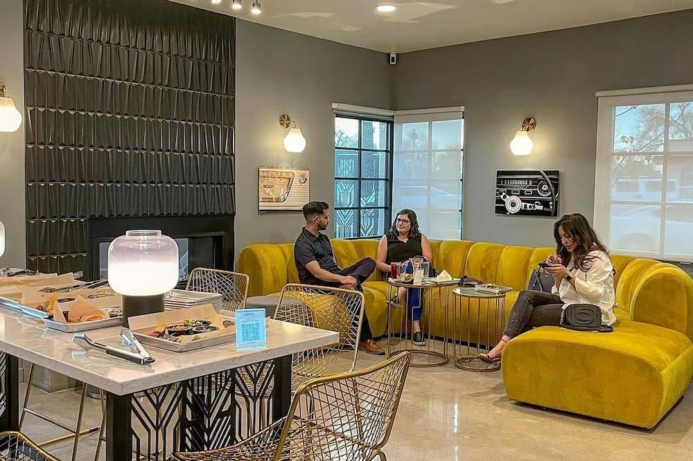 ذا مونتيري هوتل