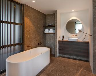 Van der Valk Hotel Deventer - Deventer - Badkamer
